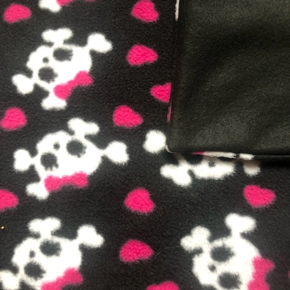 Small Cat or Puppy Blanket Skulls Double Fleece Size 17”x24”